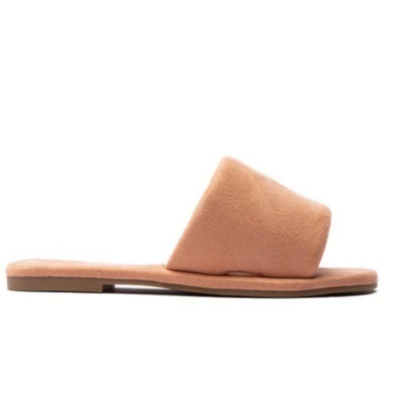 !! NEW !! Super Soft Slide Sandals in Blush - Picture 5 of 10